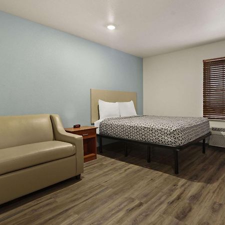 Woodspring Suites Greenville Central I-85 Bagian luar foto
